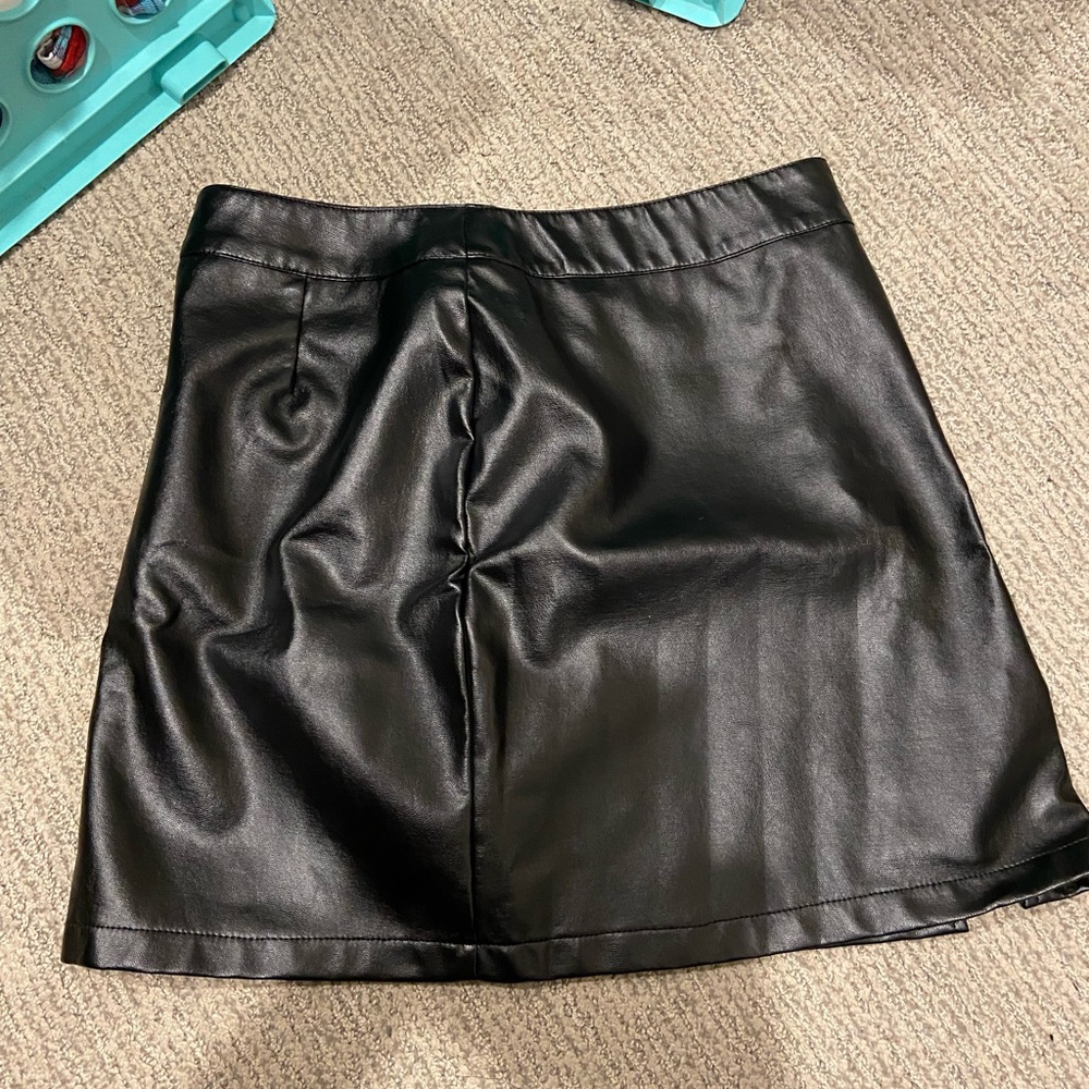 Black skirt